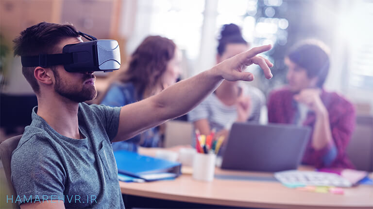 جلب توجه مدیران سازمانی به واقعیت مجازی